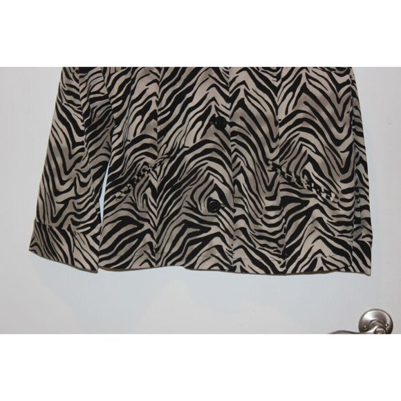 Chicos Zebra Print Button-Up Jacket Size 3x Womens Animal Print Blazer - Picture 3 of 8